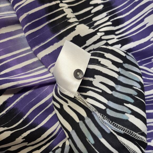 NWT ZOZO Women's Purple Design Button Collar Neck Top l Size: XL - Picture 10 of 14